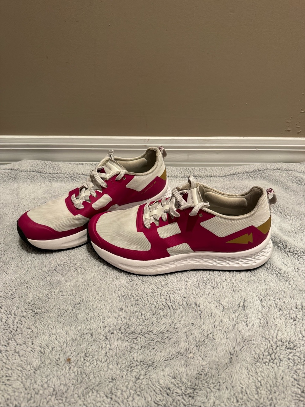 Women's running Athletic Sneakers size 9.5 women’s
